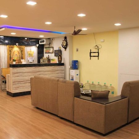 Hotel Adhi Residency - Cleanliness&Friendliness Room VL Vardharaja Temple Kanchipuram Exterior foto