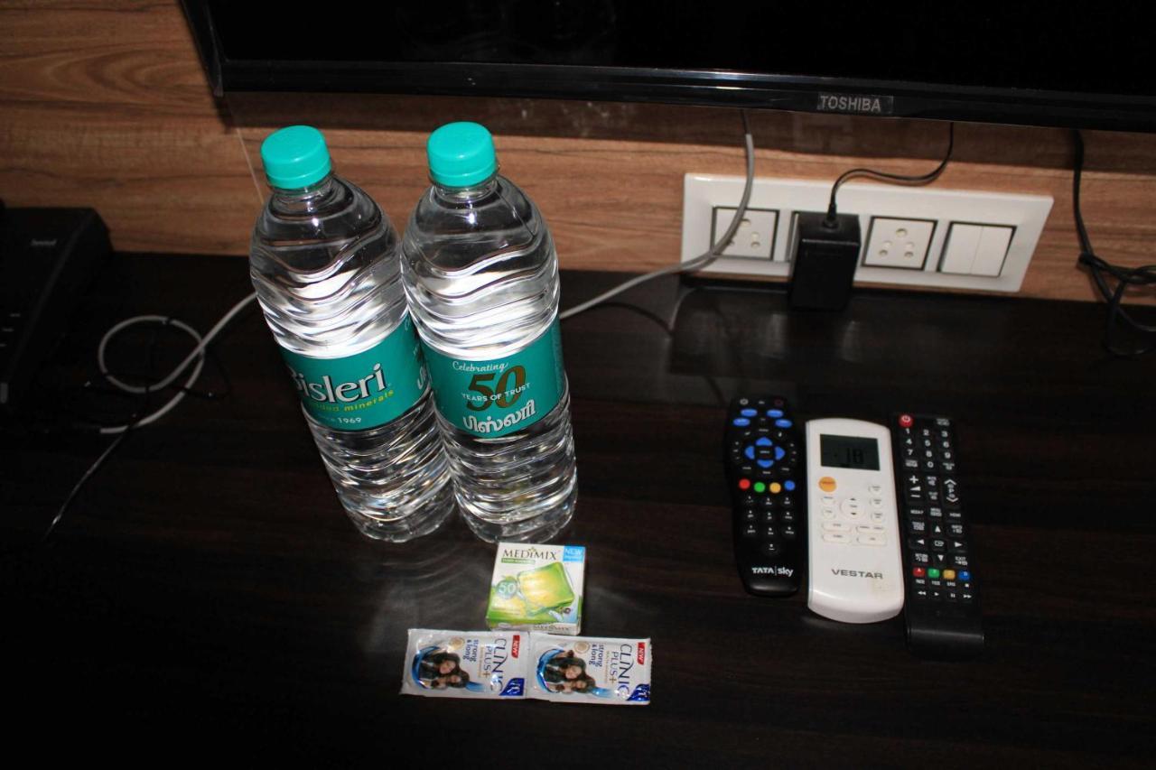 Hotel Adhi Residency - Cleanliness&Friendliness Room VL Vardharaja Temple Kanchipuram Exterior foto