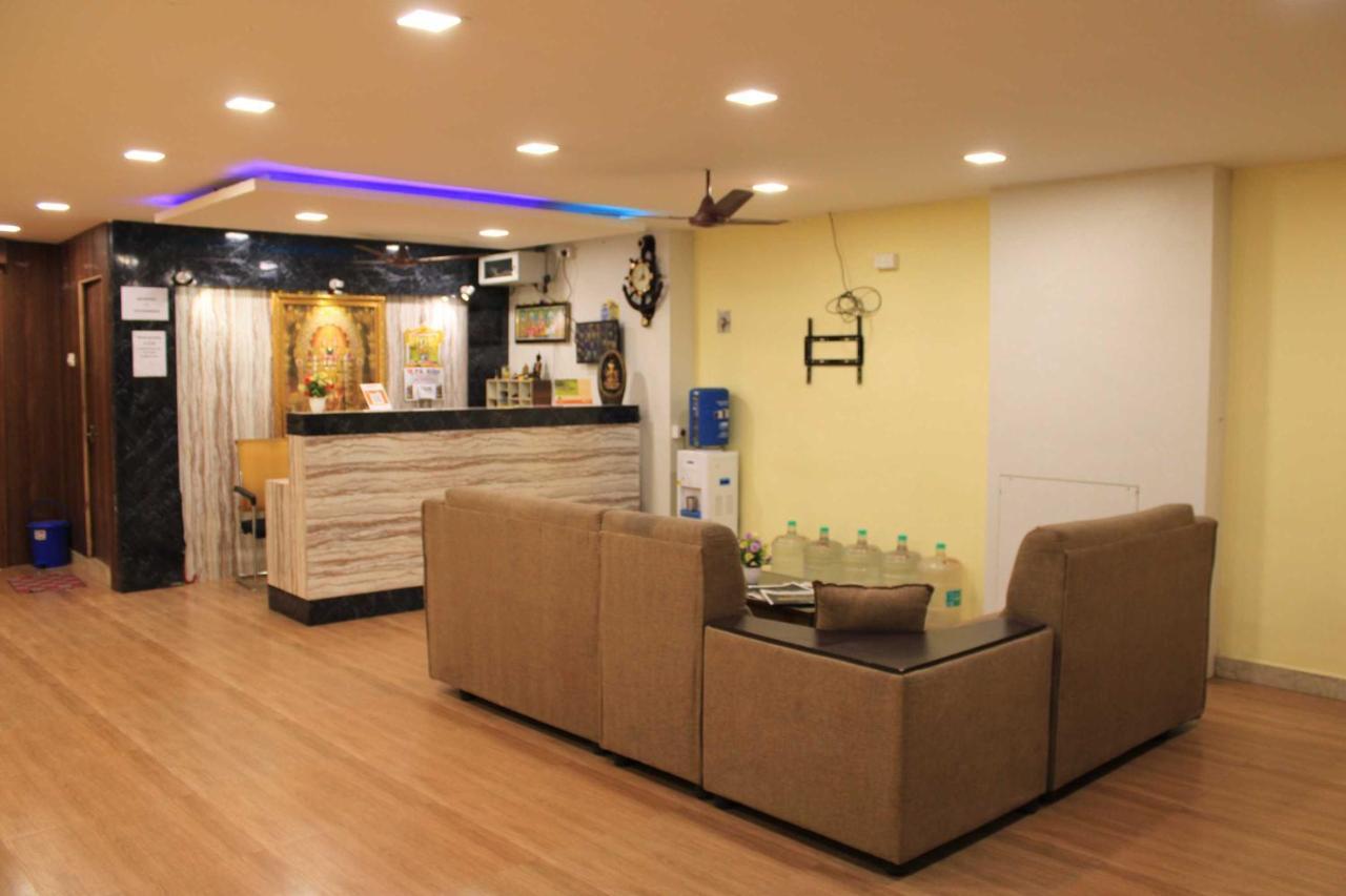 Hotel Adhi Residency - Cleanliness&Friendliness Room VL Vardharaja Temple Kanchipuram Exterior foto