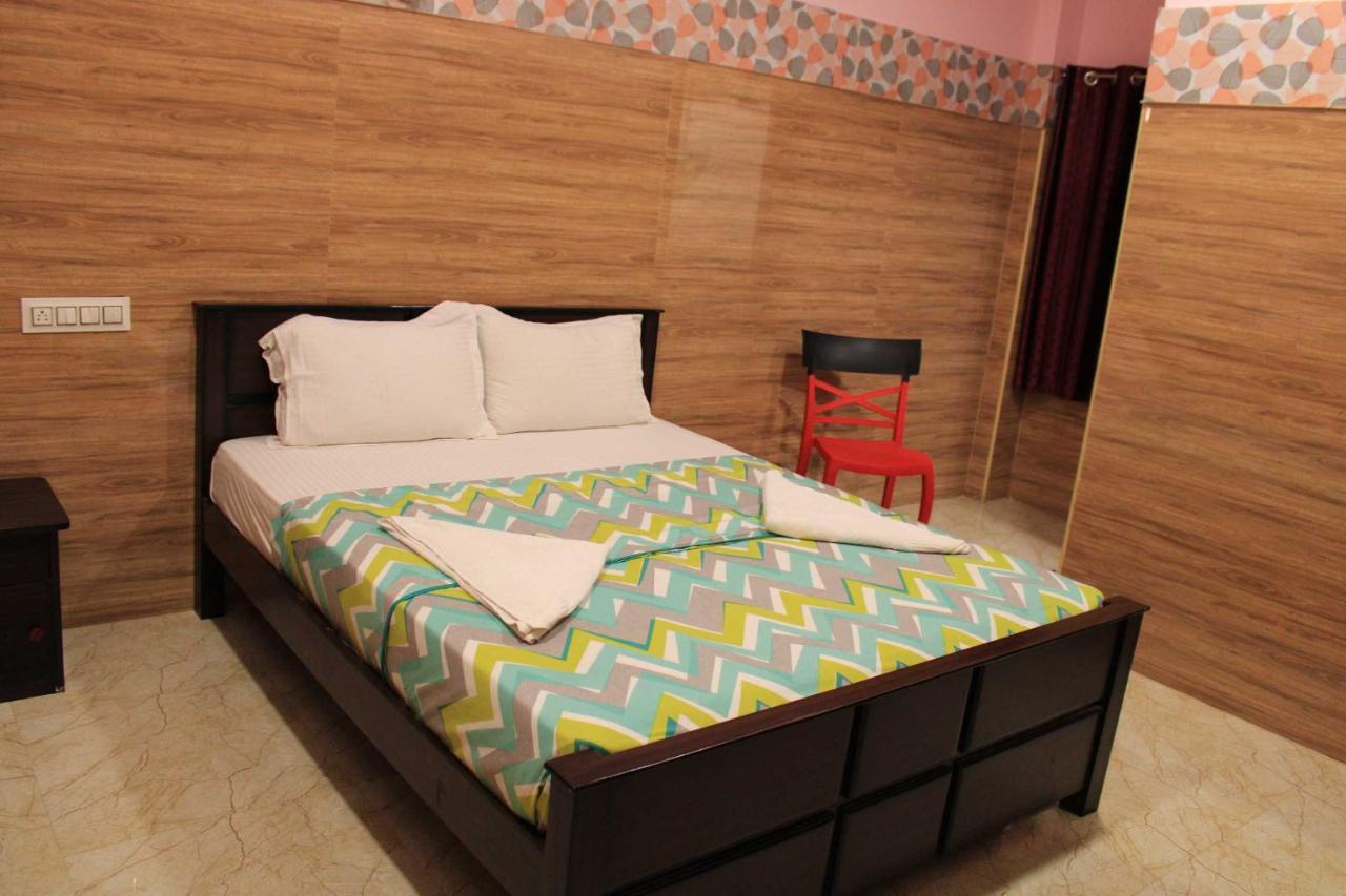 Hotel Adhi Residency - Cleanliness&Friendliness Room VL Vardharaja Temple Kanchipuram Exterior foto