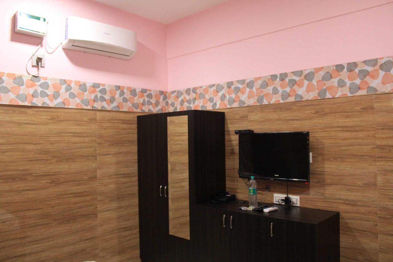 Hotel Adhi Residency - Cleanliness&Friendliness Room VL Vardharaja Temple Kanchipuram Exterior foto